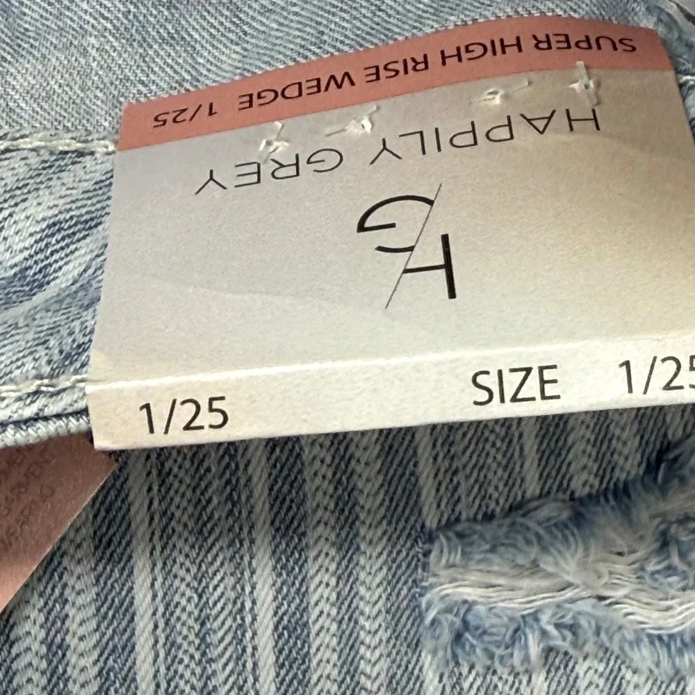 Happily Grey Super High Rise Wedge Striped Distressed Denim Shorts Blue White 25 - Picture 6 of 11